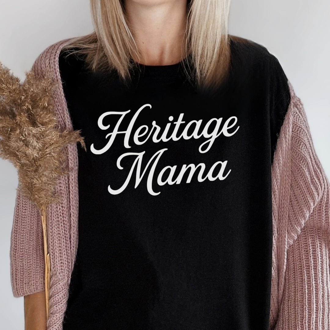 MyDesigns T-Shirt Heritage Mama Graphic Modern Family Text Art T-Shirt