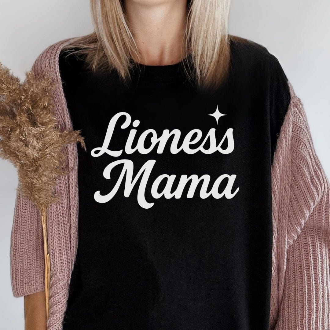 MyDesigns T-Shirt Lioness Mama with Star Mother Loving Graphic T-Shirt