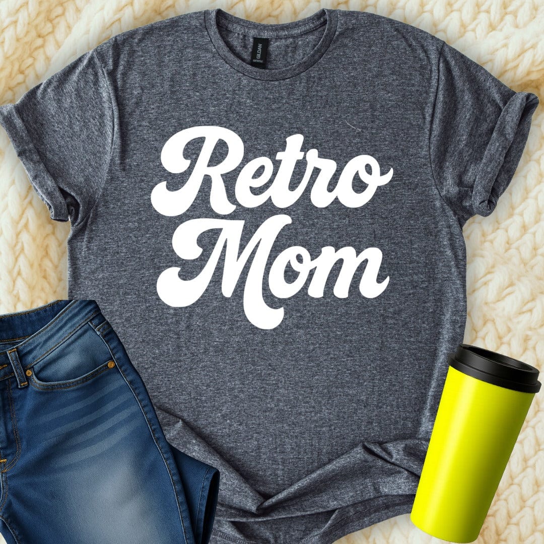 MyDesigns T-Shirt Retro Mom Stylish Design Gift For Mother's Day T-Shirt