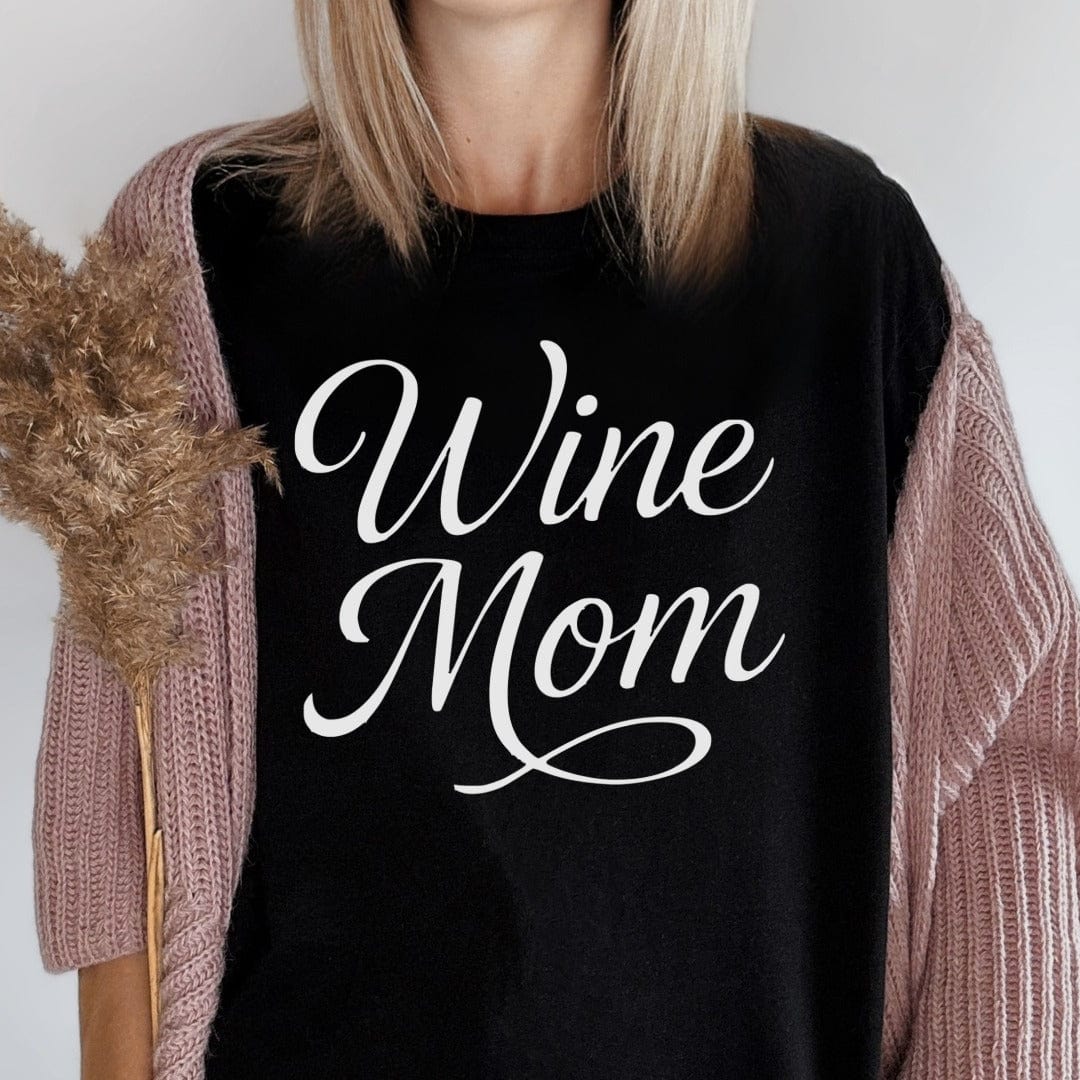 MyDesigns T-Shirt Wine Mom T-Shirt