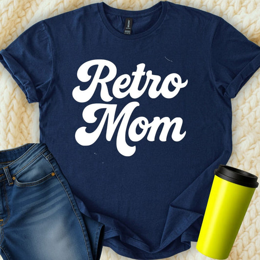 MyDesigns T-Shirt Retro Mom Stylish Design Gift For Mother's Day T-Shirt